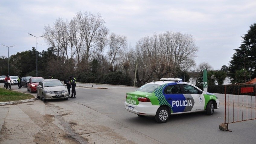 Con paseos cerrados y controles policiales, el movimiento bajó considerablemente